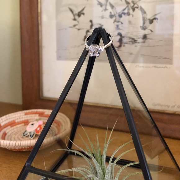 Macys Silver Ring - Picture 2 of 3